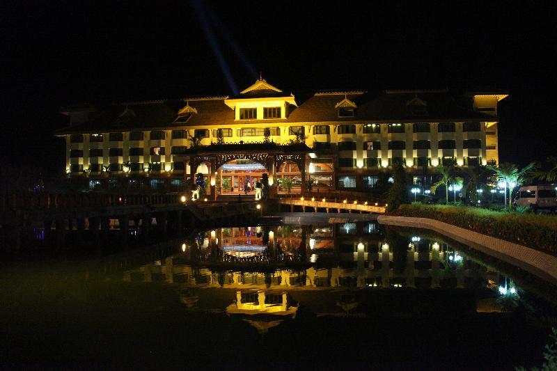 Angkor Era Hotel Siem Reap Buitenkant foto