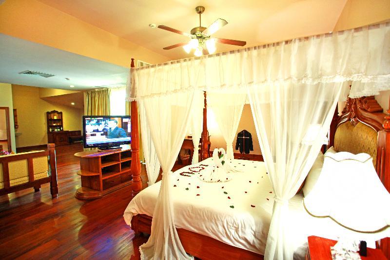 Angkor Era Hotel Siem Reap Buitenkant foto